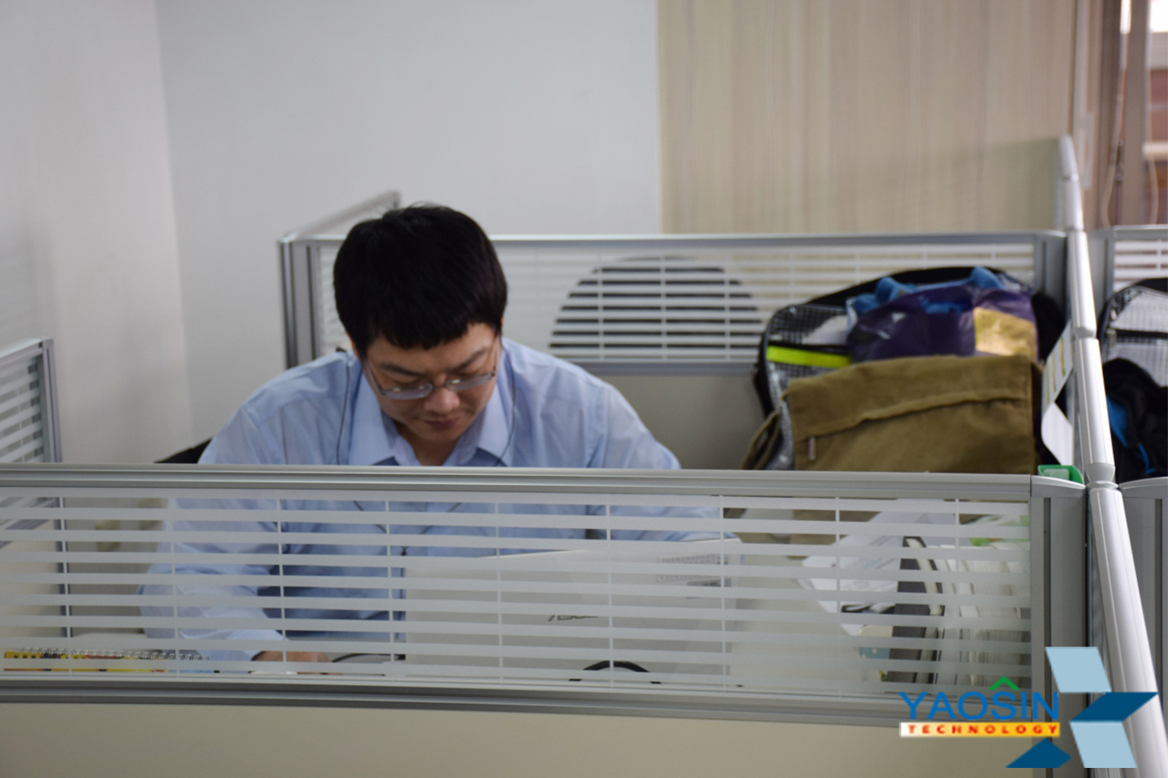 104年1月1日 曜鋅科技成立